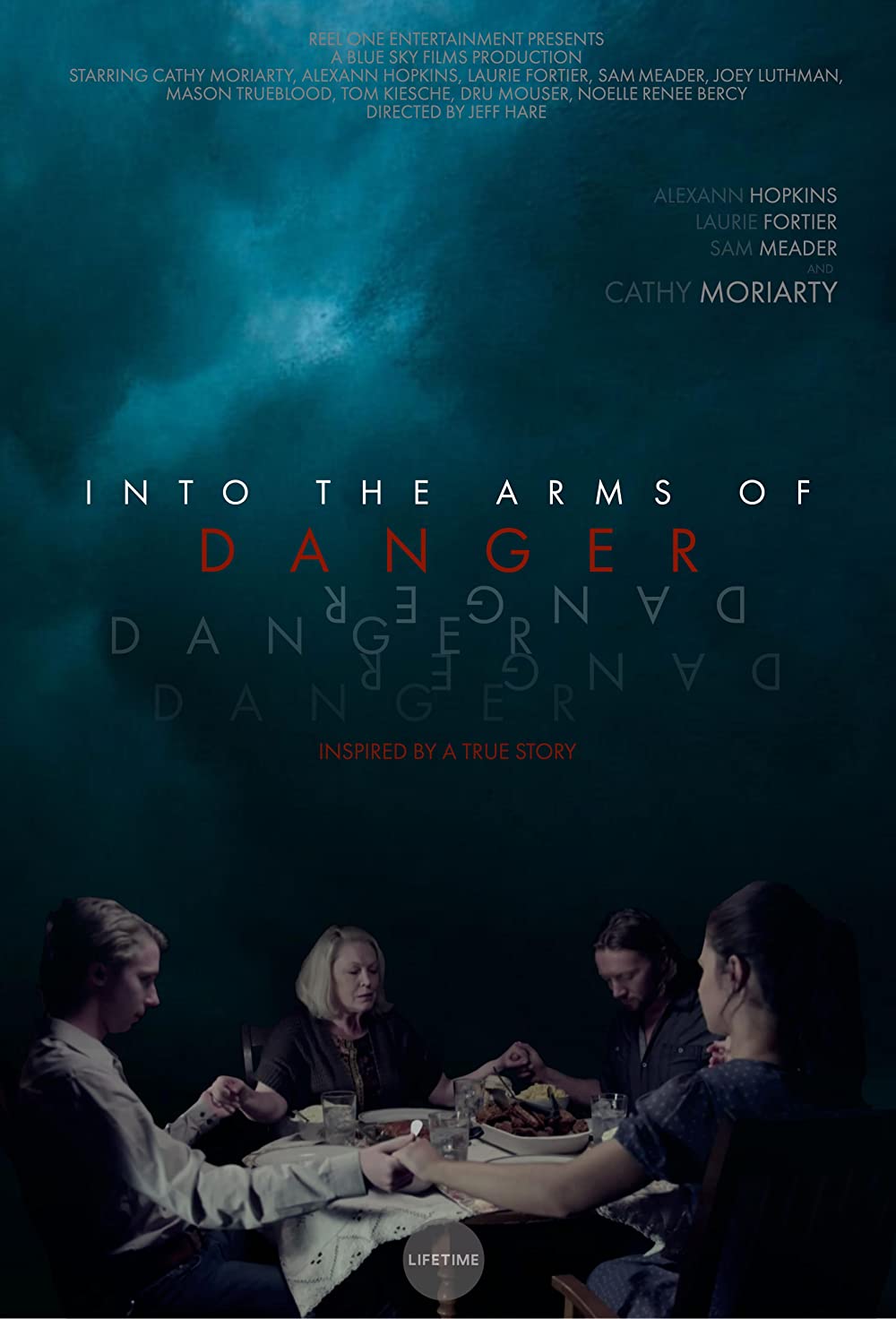 Into the Arms of Danger - FRENCH HDRiP